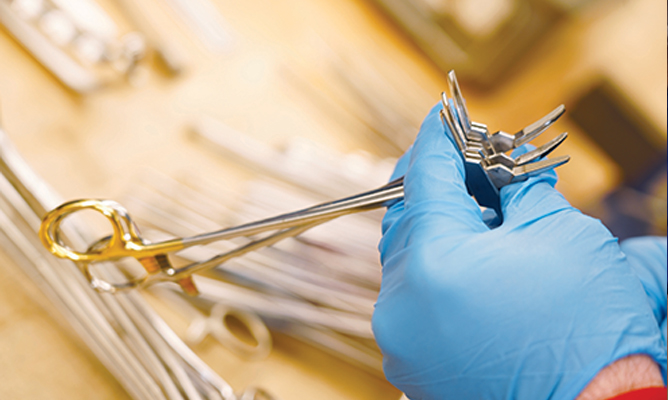 Quality control check on forceps